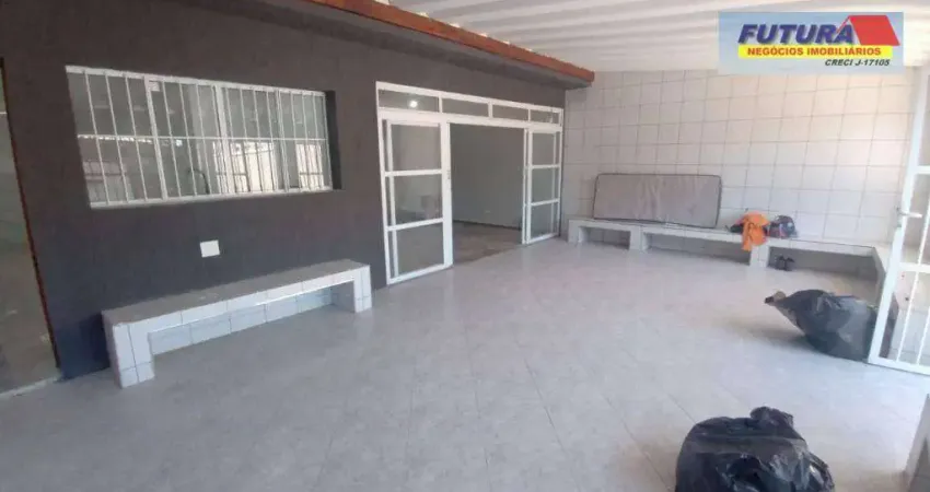 Sobrado com 3 dormitórios à venda, 161 m² por R$ 540.000,00 - Parque São Vicente - São Vicente/SP