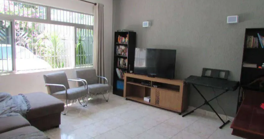 Casa com 4 dormitórios à venda, 172 m² por R$ 550.000,00 - Vila Cascatinha - São Vicente/SP