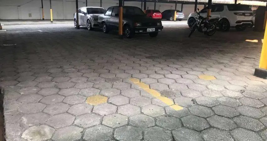 Box/Garagem à venda por R$ 90.000,00 - Itararé - São Vicente/SP