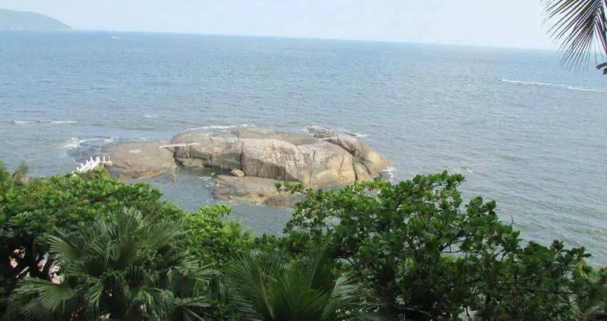 Apartamento com 2 dormitórios à venda, 66 m² por R$ 550.000,00 - Ilha Porchat - São Vicente/SP