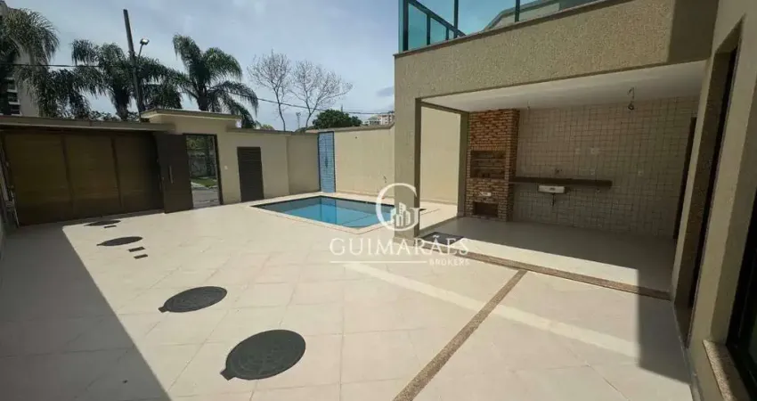 Triplex Exclusivo com Piscina Privativa e Espaço Gourmet – Conforto e Sofisticação na Barra da Tijuca