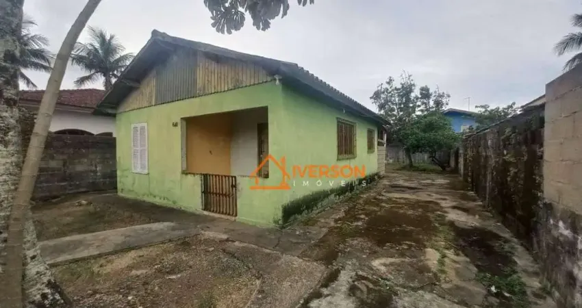 Casa com 2 quartos à venda na Rua Alexandre Maya Monteiro, 500, Jardim Veneza, Peruíbe