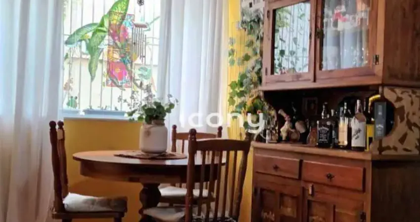 Apartamento com 2 dormitórios à venda, 70 m² por R$ 750.000,00 - Copacabana - Rio de Janeiro/RJ