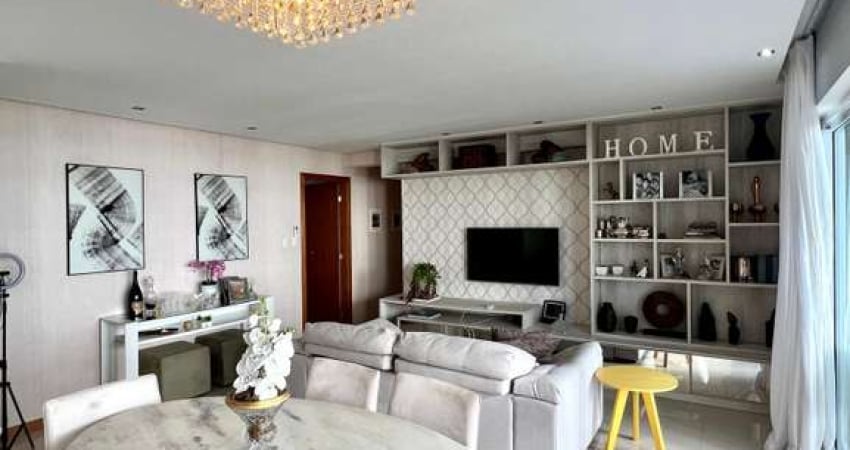 Pituba, 160m², varanda gourmet, 3 suítes, fino acabamento, 2 vagas, área de serviço, gabinete, nascente. Agende sua visita!