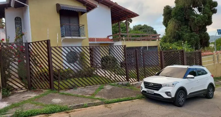 Casa / Sobrado para Locação em Mogi das Cruzes, Vila Oliveira, 4 dormitórios, 2 suítes, 4 banheiros, 4 vagas
