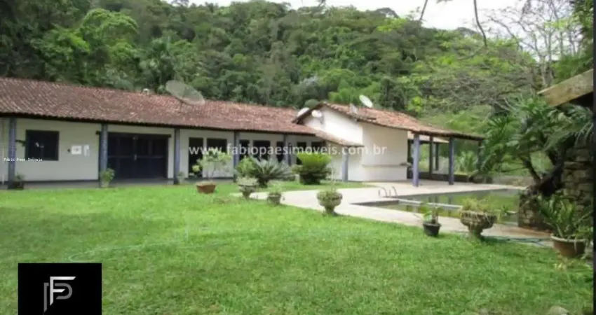 Fazenda para Venda em Cachoeiras de Macacu, Papucaia, 6 dormitórios, 4 suítes, 5 banheiros, 4 vagas