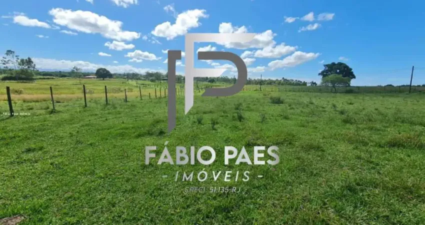 Fazenda para Venda em Araruama, Área Rural de Araruama, 2 dormitórios, 1 banheiro, 3 vagas