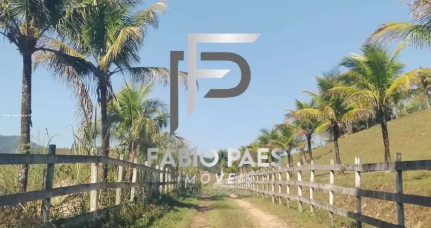 Fazenda para Venda em Cachoeiras de Macacu, Papucaia, 4 dormitórios, 2 suítes, 3 banheiros, 2 vagas