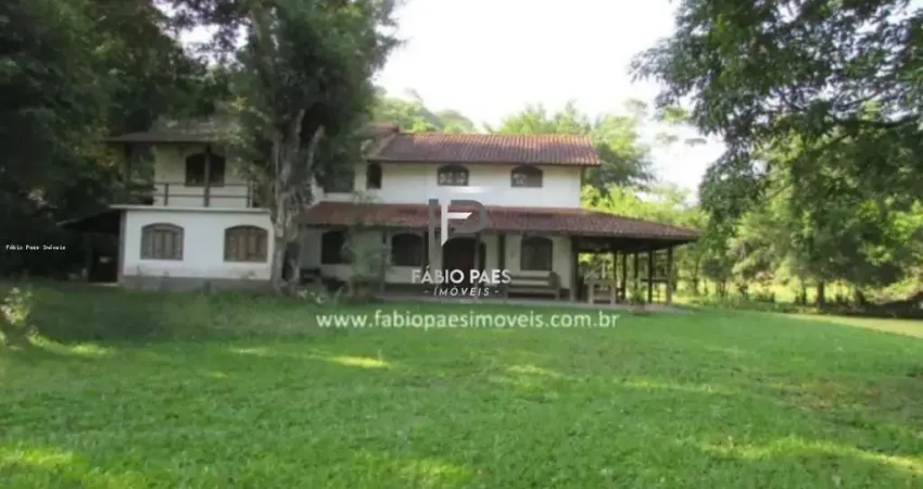 Fazenda para Venda em Cachoeiras de Macacu, Papucaia, 4 dormitórios, 3 suítes, 4 banheiros, 4 vagas