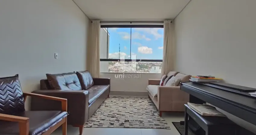 Acorde ao som dos pássaros nessa espaçosa casa moderna e funcional