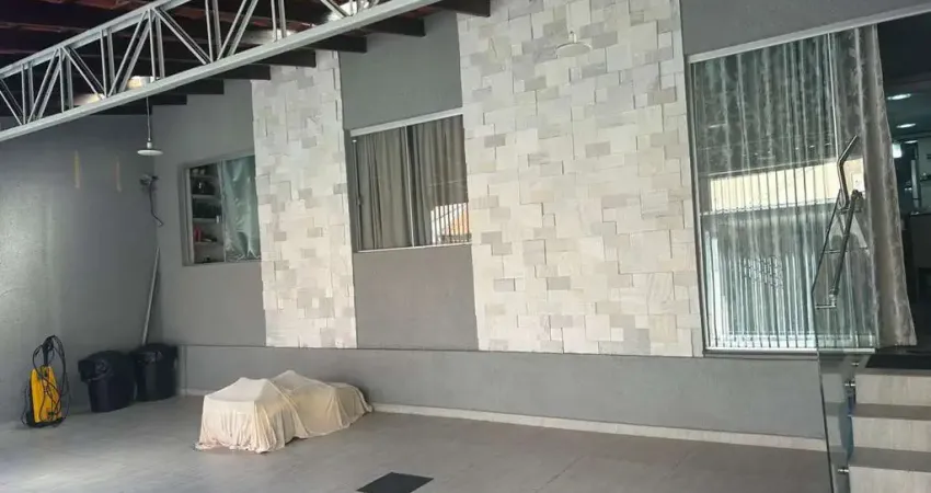Sobrado para Venda em Curitiba, Tingui, 3 dormitórios, 1 suíte, 3 banheiros, 3 vagas