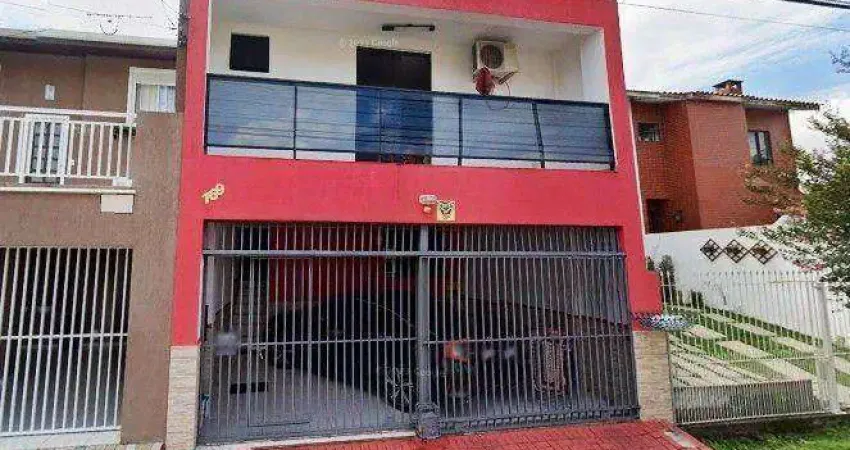 Sobrado com 4 dormitórios à venda, 150 m² por R$ 650.000,00 - Fazendinha - Curitiba/PR
