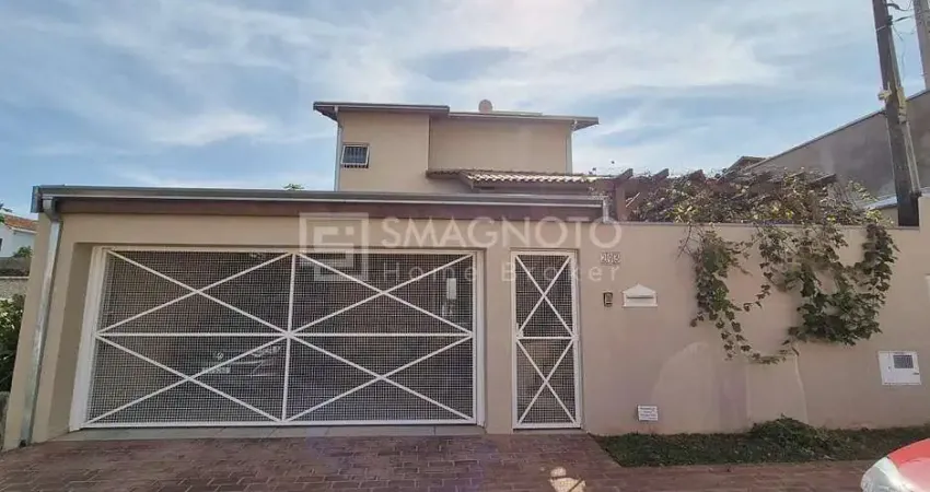 Excelente sobrado todo planejado e com energia fotovoltaica em águas de são pedro