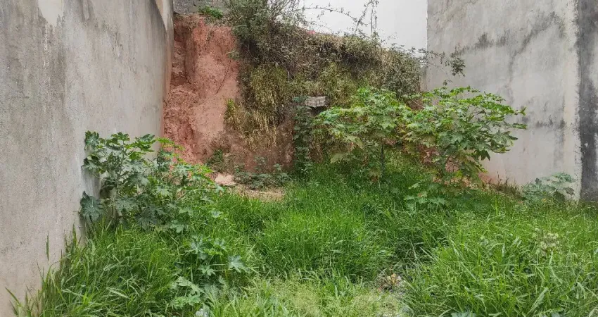 Terreno à venda no Jardim Graziela, Barueri