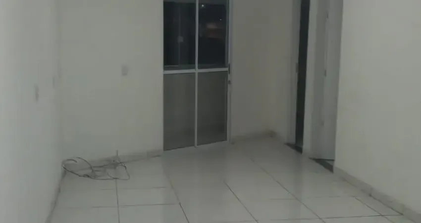Flat com 2 quartos para alugar no Jardim Graziela, Barueri