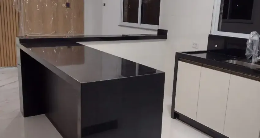 Casa com 2 quartos para alugar no Jardim Graziela, Barueri