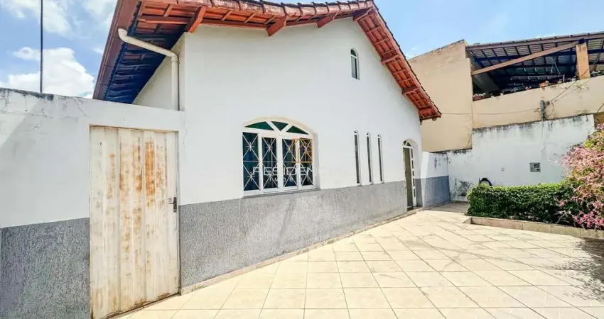 Casa com 2 quartos à venda na Rua Santa Maria, 341, Santa Marta, Divinópolis