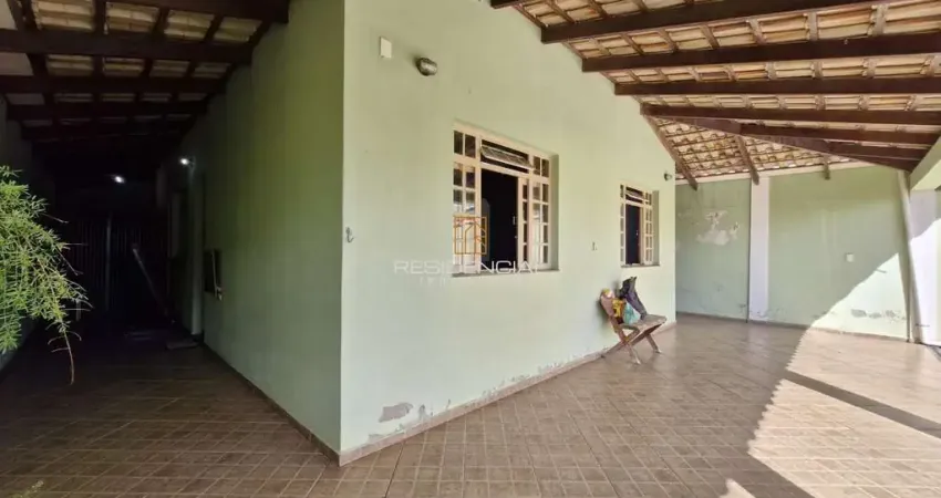 Casa com 3 quartos à venda na Rua Dona Míriam, 80, Morada Nova, Divinópolis