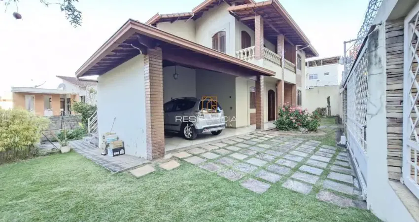Casa com 5 quartos à venda na Rua São João, 138, Centro, Divinópolis
