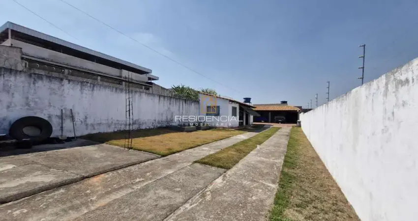 Casa a venda no bairro davanuze com lote grande 500m² e 03 quartos