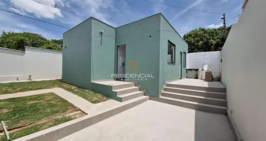 Casa a venda no bairro nova suiça 02 quartos, sala, cozinha e quintal