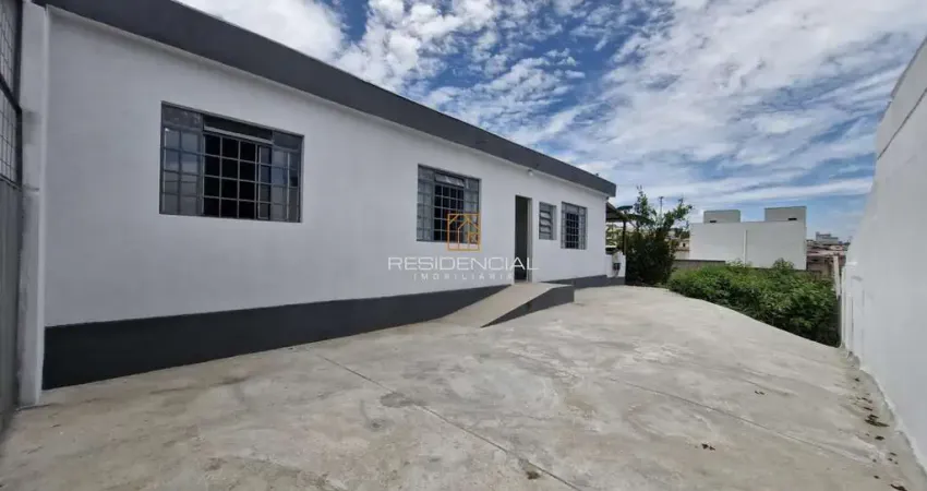 Casa a venda no bairro vale do sol 02 quartos, sala, cozinha, quintal amplo