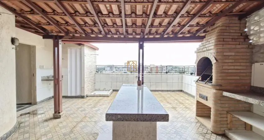 Cobertura a venda no centro 02 quartos 01 suite, 02 salas, cozinha, área priv