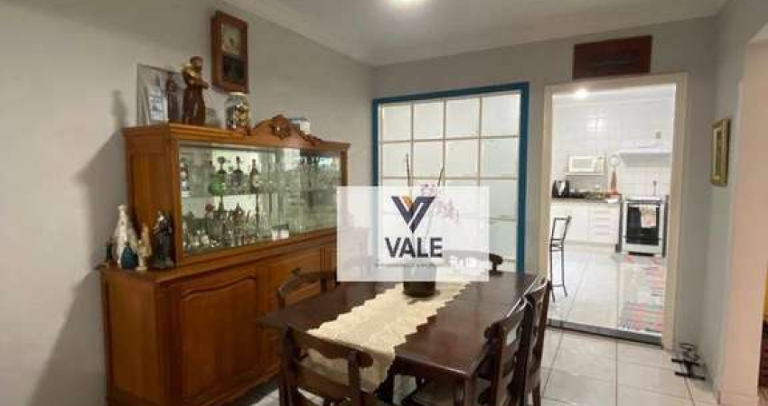 Sobrado com 3 dormitórios à venda, 157 m² por R$ 360.000,00 - Icaray - Araçatuba/SP