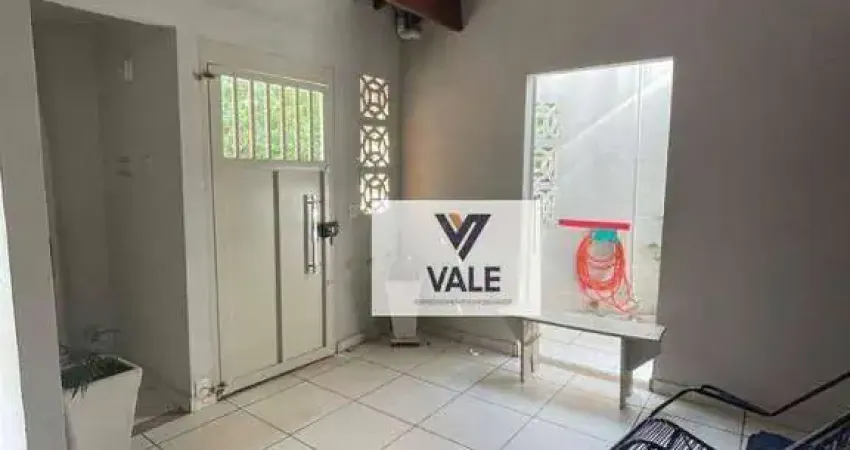 Casa com 3 dormitórios à venda, 165 m² por R$ 265.000 - Conjunto Habitacional Vicente Luiz Grosso - Araçatuba/SP