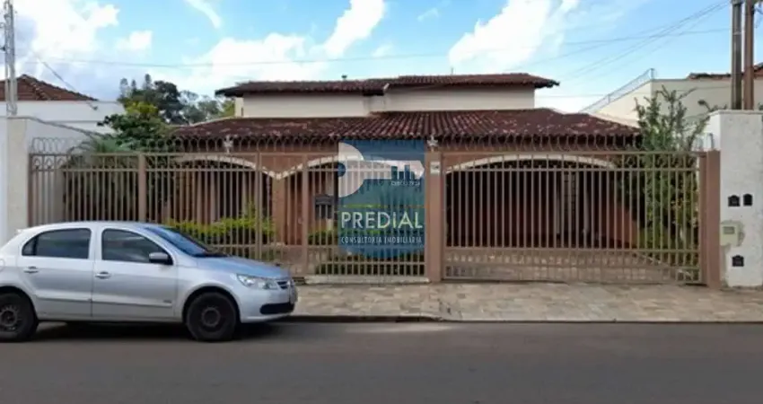 Casarão 05 quartos ( 1 suíte) para Venda Centro, São Carlos