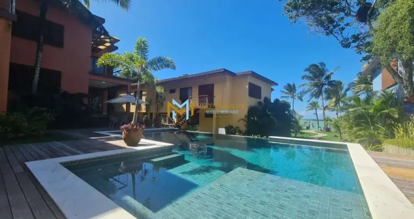 Sua casa na praia! alto padrão em condomínio pé na areia em arraial dajuda!