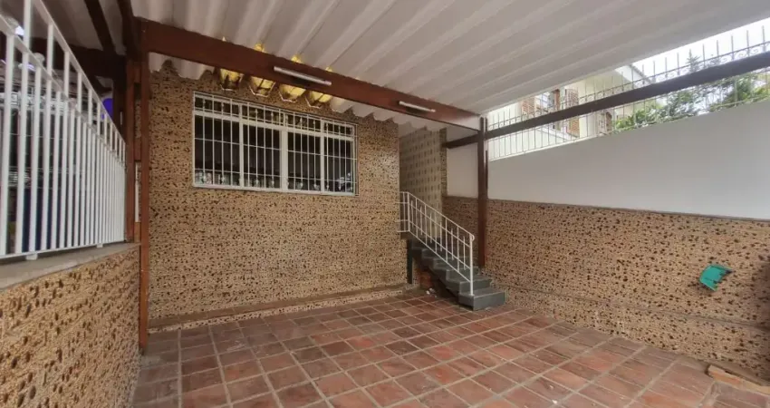 Casa com 3 quartos à venda na Rua Ilicínia, 272, Horto Florestal, São Paulo