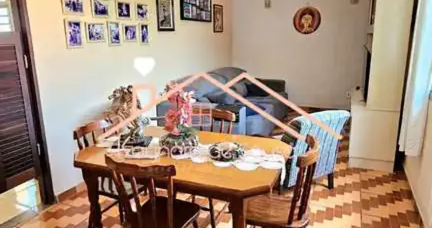 Casa com 3 quartos à venda na Rua Benedita Maria Lopes, Santa Clara, Pouso Alegre
