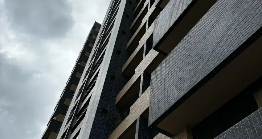 Apartamento com 3 quartos para alugar na Rua Capitão Frederico Virmond, Centro, Guarapuava