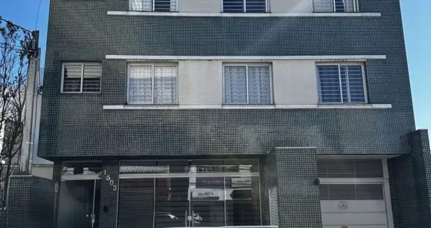 Sala comercial com 4 salas para alugar na Rua Guaíra, Batel, Guarapuava