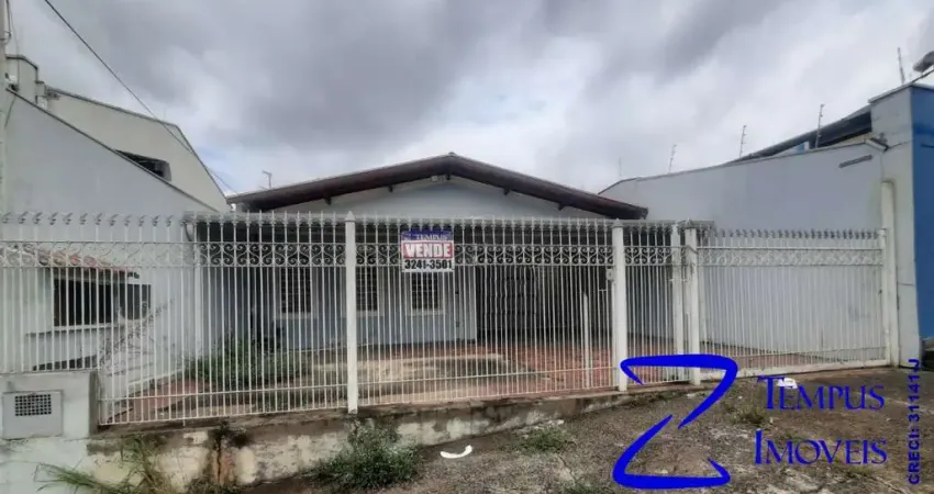 OPORTUNIDADE DE COMPRAR/ALUGAR CASA RES. OU COM. NO BAIRRO JARDIM AURELIA, 3 QUARTOS, 6 VAGAS E EDICULA COMPLETA NOS FUNDOS.