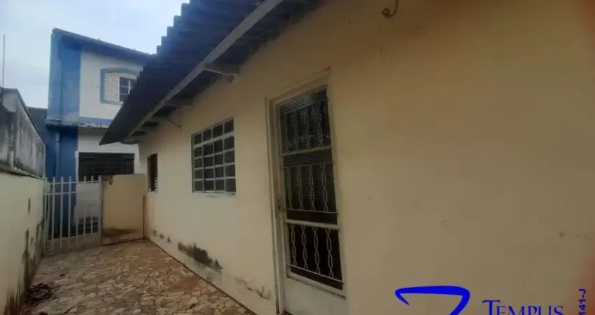 Imperdível casa e sobrado nos fundos: à venda em campinas-sp na vila boa vista:6 quartos, sendo 1 suite, 1 sala, 1 banheiro, 2 vagas, 150m² , m