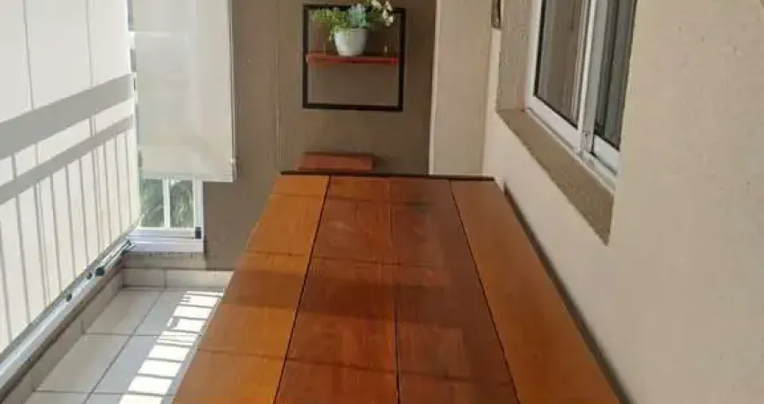 Ótimo apto a venda no cond. Essence sendo todo mobiliado, 2 dor c/ armários 1 suite, ampla sacada, vaga de garagem coberta