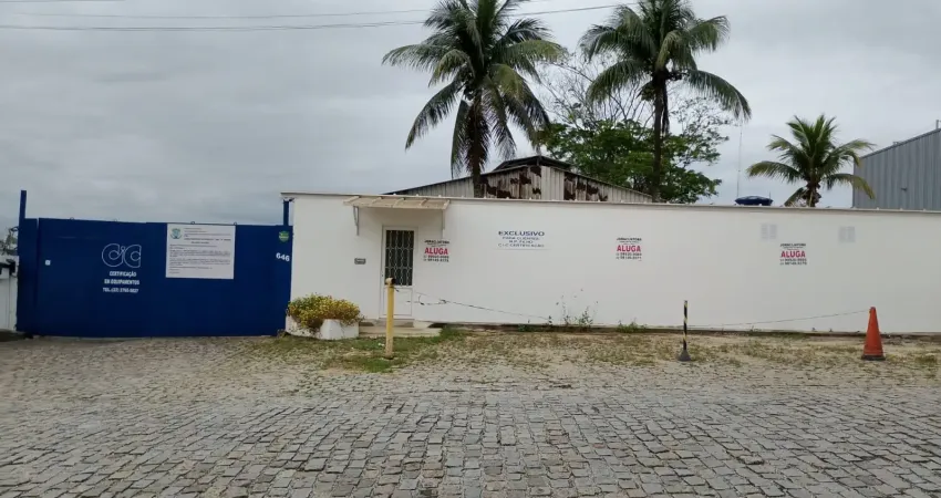 Sala comercial com 5 salas para alugar na Alameda do Açude, 14, Novo Cavaleiro, Macaé
