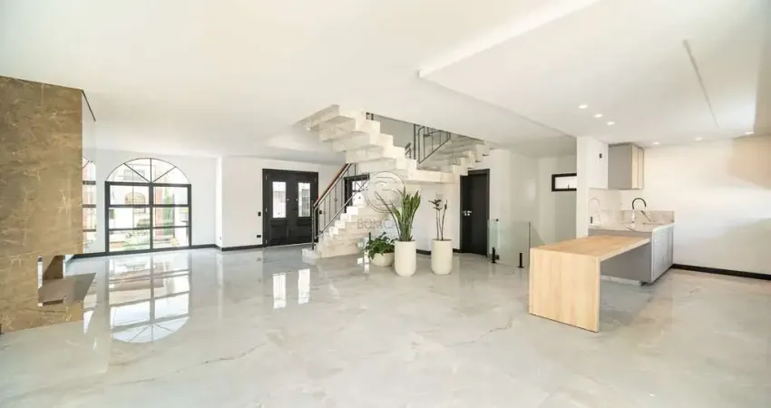 Casa em condomínio fechado com 4 quartos à venda na Rua Doutor Lubumir Viergbiski, 220, Campo Comprido, Curitiba
