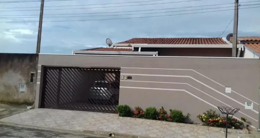 LINDA CASA EM SUMARÉ