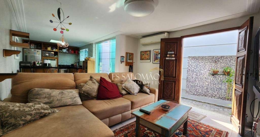 Casa mobiliada à venda com acabamento sofisticado e localização estratégica!