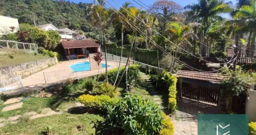 Casa com 7 dormitórios à venda, 454 m² por R$ 1.900.000,00 - Granja Guarani - Teresópolis/RJ