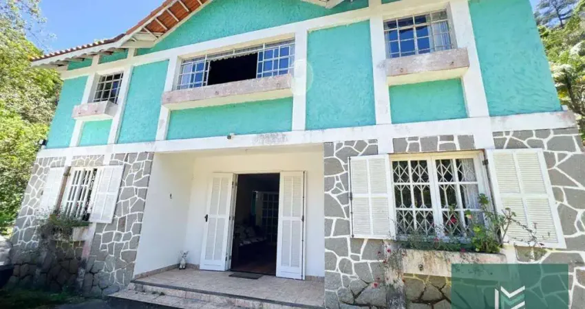 Sítio com 3 dormitórios à venda, 3840 m² por R$ 960.000,00 - Prata - Teresópolis/RJ