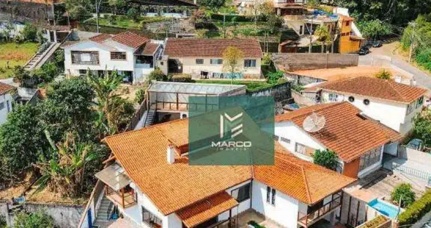 Casa com 4 dormitórios à venda, 382 m² por R$ 2.300.000,00 - Parque São Luiz - Teresópolis/RJ