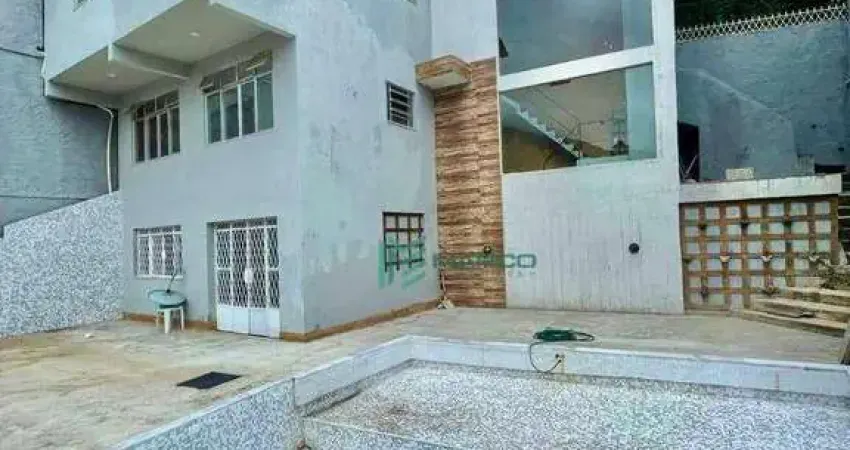 Casa com 4 dormitórios à venda, 4120 m² por R$ 850.000 - Tijuca - Teresópolis/RJ