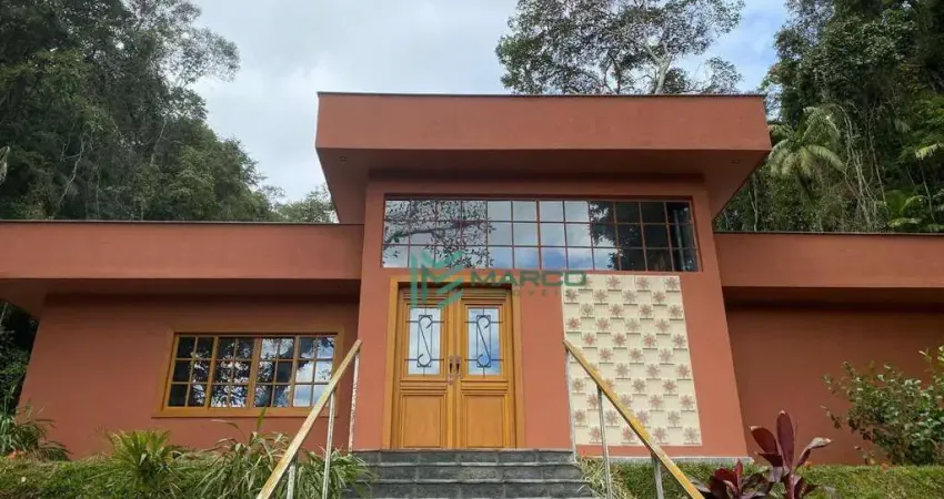 Casa com 3 dormitórios à venda, 165 m² por R$ 1.400.000 - Fazenda Boa Fé - Teresópolis/RJ