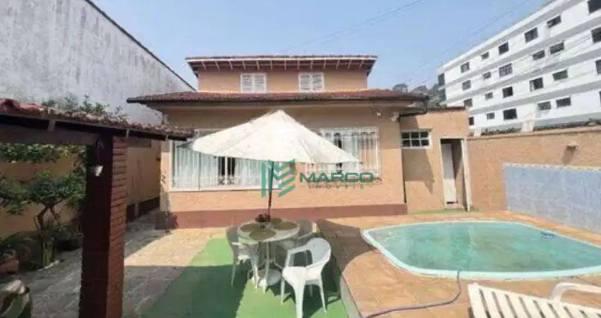 Casa com 3 dormitórios à venda, 180 m² por R$ 900.000,00 - Agriões - Teresópolis/RJ