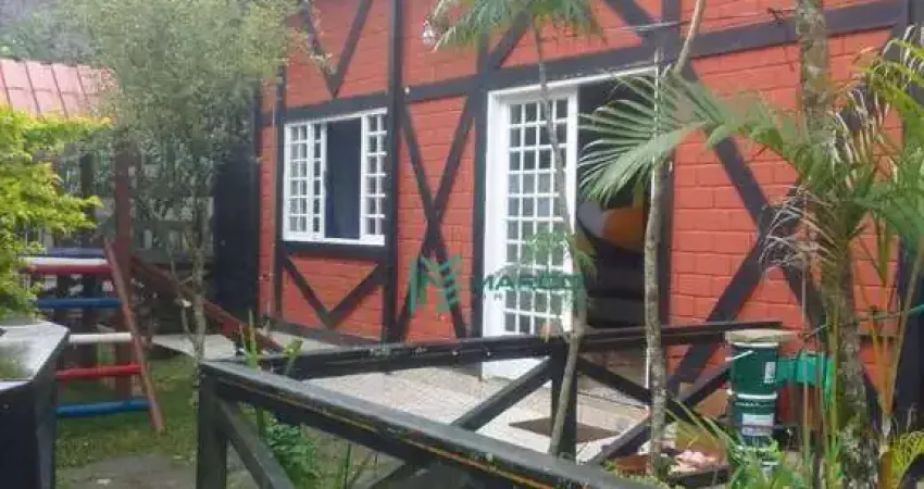 Casa com 5 dormitórios à venda, 115 m² por R$ 990.000 - Alto - Teresópolis/RJ