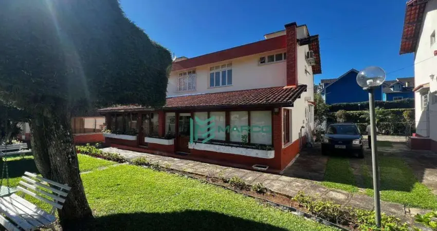 Casa com 3 dormitórios à venda, 105 m² por R$ 860.000 - Alto - Teresópolis/RJ